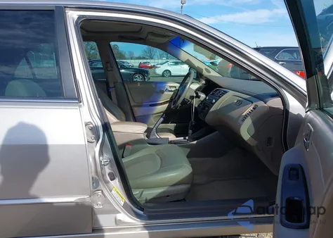 1999 Honda Accord Ex z USA, uszkodzony, nr VIN 1HGCG5651XA085932